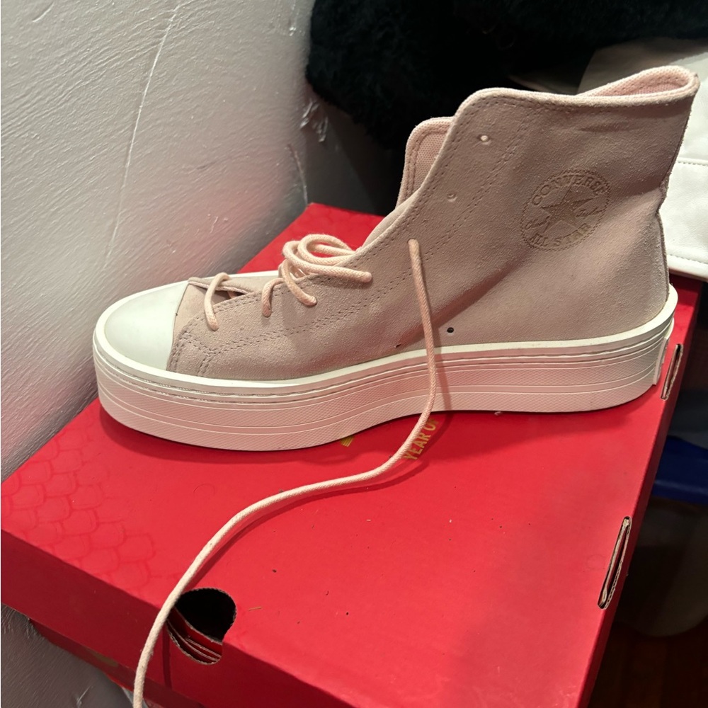 Men's Pink High-Top Sneakers - Picture 4 of 4